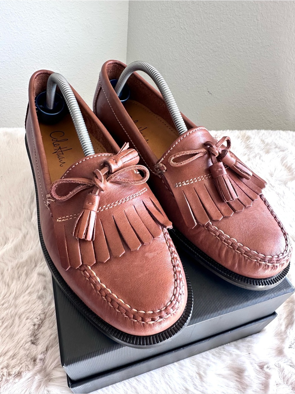 Cole Haan Dwight Tassel brown leather Loafers size 10 M